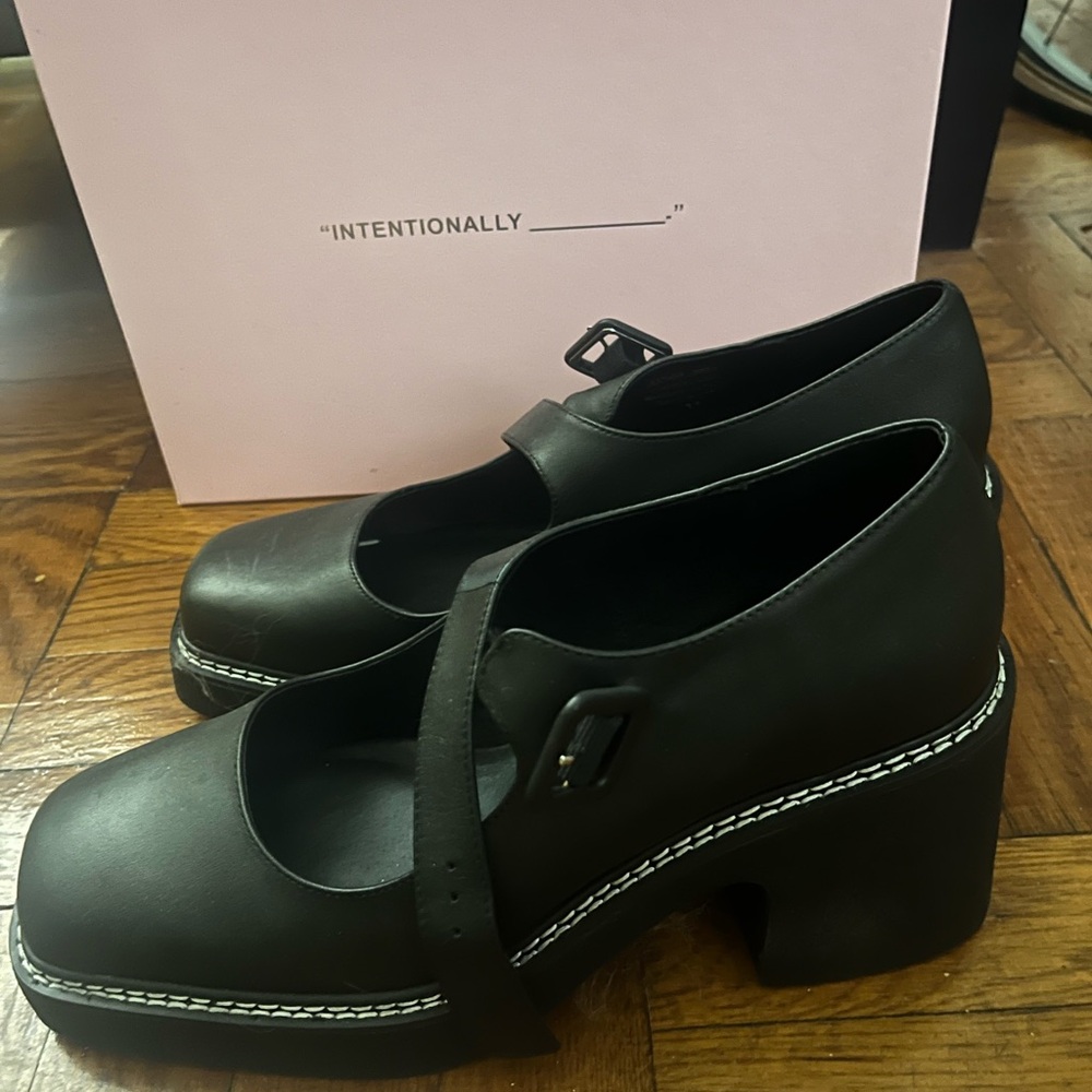 INTENTIONALLY BLANK Black Platform Mary Janes